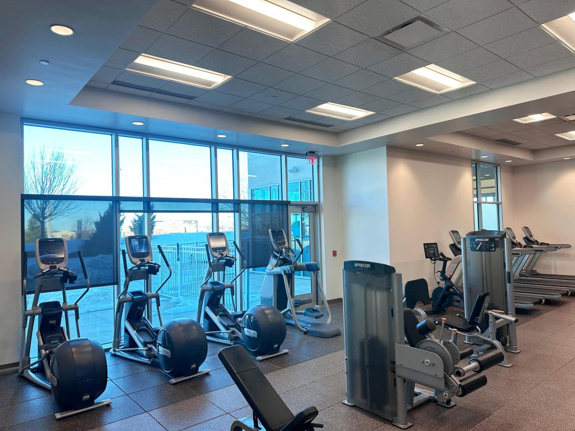 Embassy Suites By Hilton Kansas City Олэт Экстерьер фото