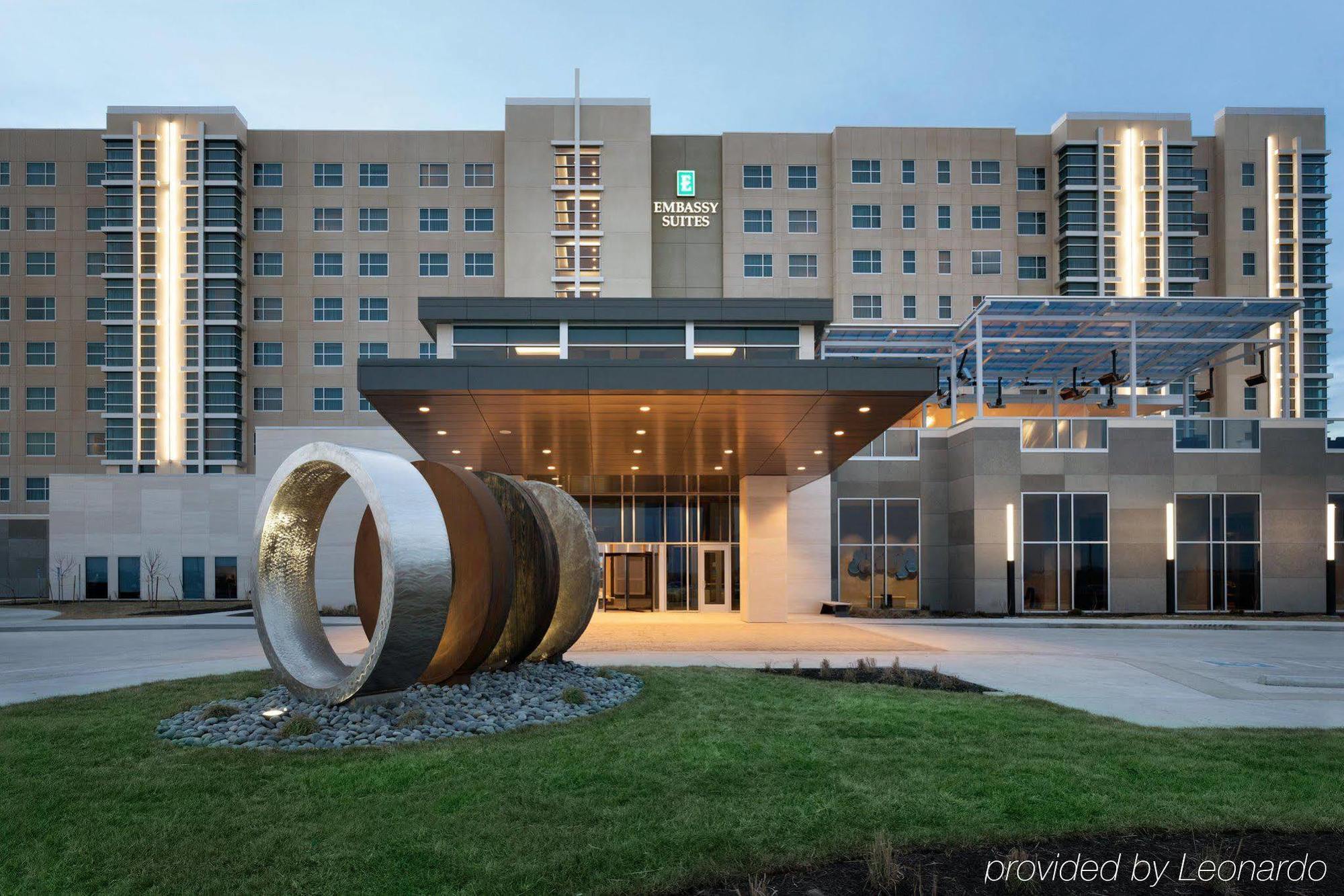 Embassy Suites By Hilton Kansas City Олэт Экстерьер фото